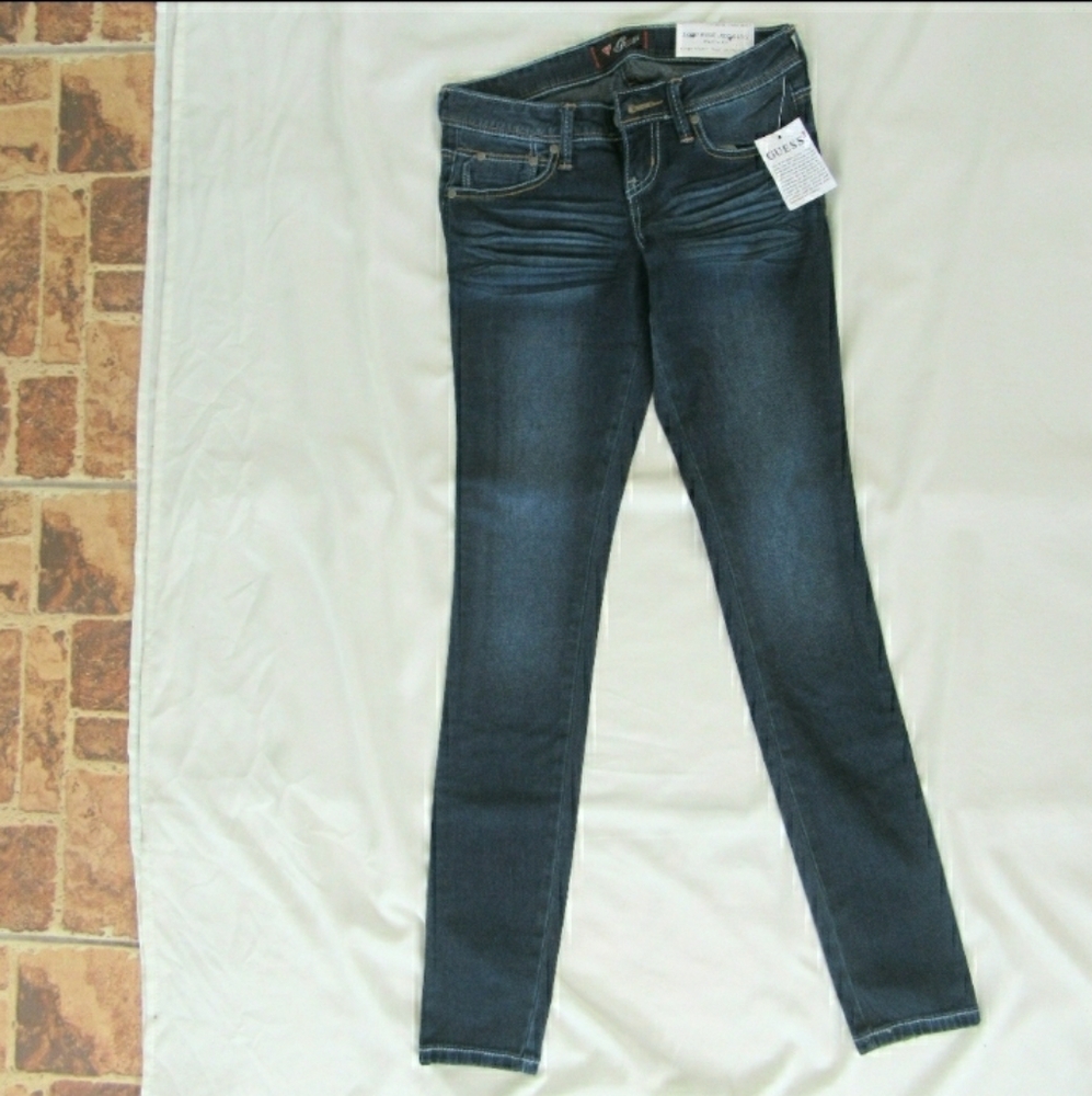 Guess Low Rise Jegging Jeans